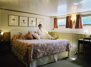 Belmond River Cruises Belmond Amaryllis Accommodation Bedroom 3.jpg